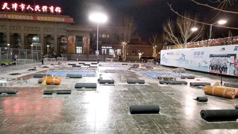 rubber-basketball-flooring-installation-(2)