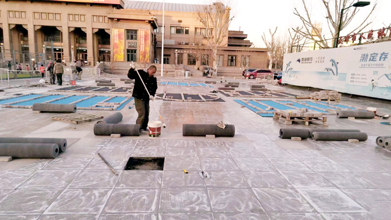 rubber-basketball-flooring-installation-(3)